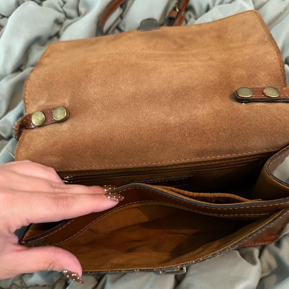 Patricia Nash Leather Crossbody Bag - Picture 4 of 5